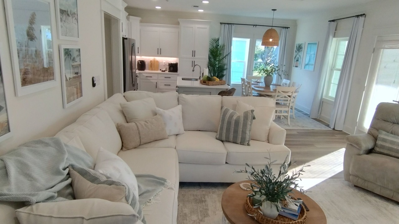Photo of Livingroom in Laguna Beach Estates
