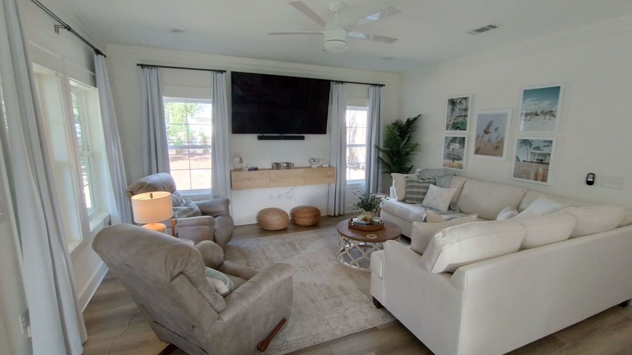Photo of Livingroom in Laguna Beach Estates