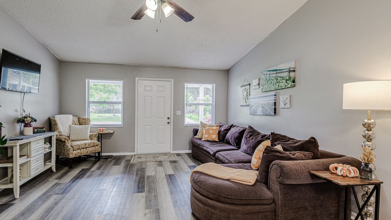 Photo of Livingroom in Lakeland