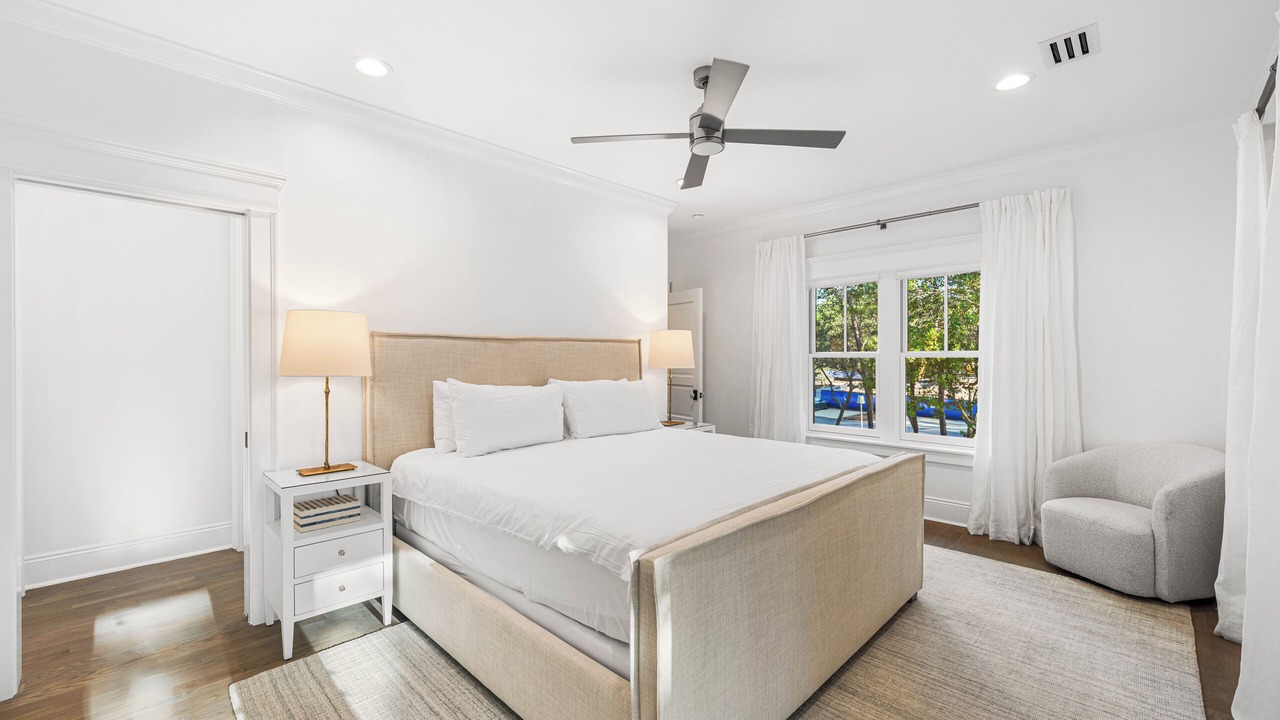 Photo of Bedroom in Cottage District