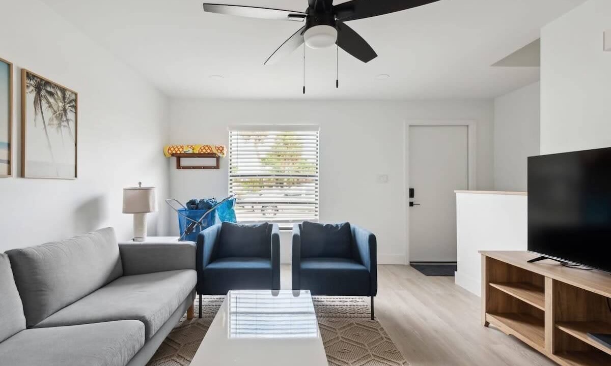 Photo of Livingroom in Indialantic
