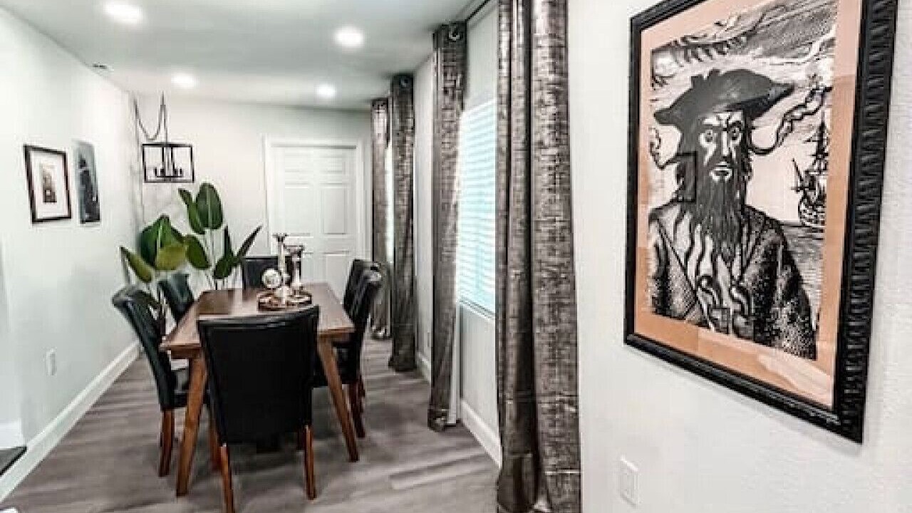 Photo of Bedroom in Bearss Plaza
