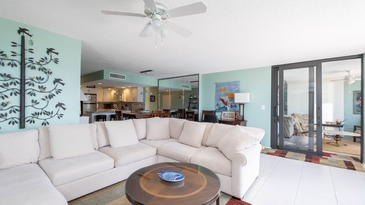 Photo of Livingroom in Sand Key