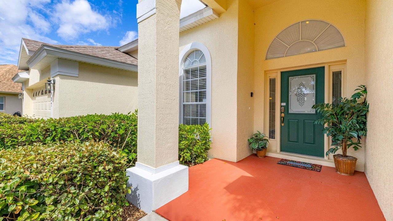Photo of Outdoor in Orange Tree