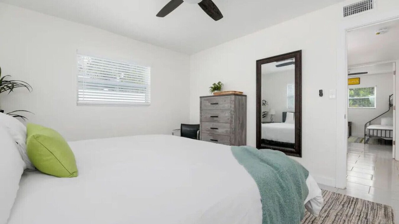 Photo of Bedroom in Riverview Estates