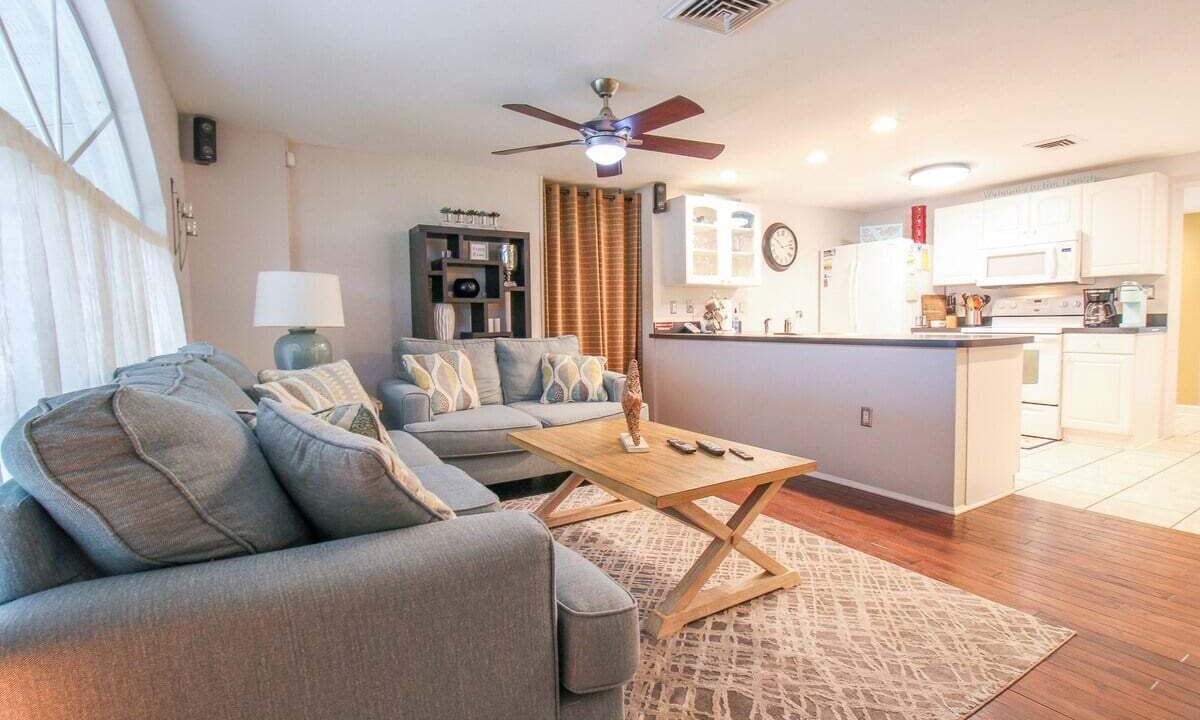 Photo of Bedroom in Laurel