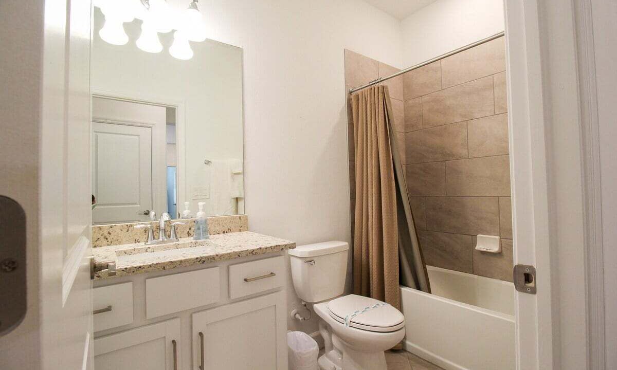 Photo of Bathroom in Lakewood Ranch