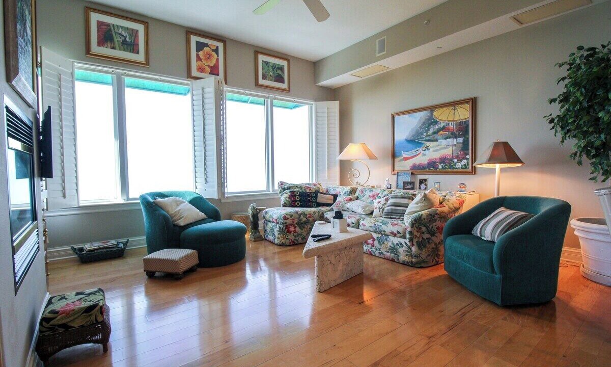 Photo of Bedroom in Longboat Key