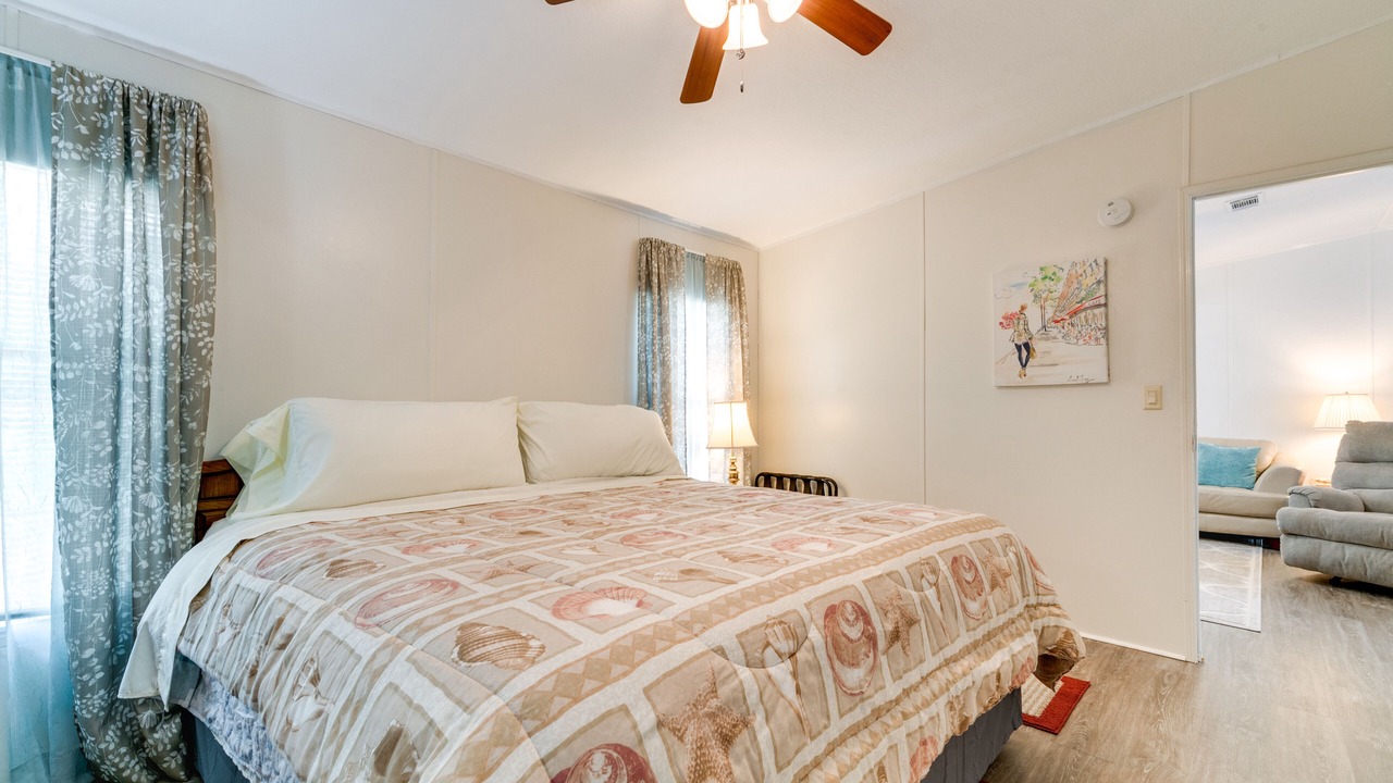Photo of Bedroom in Brooksville