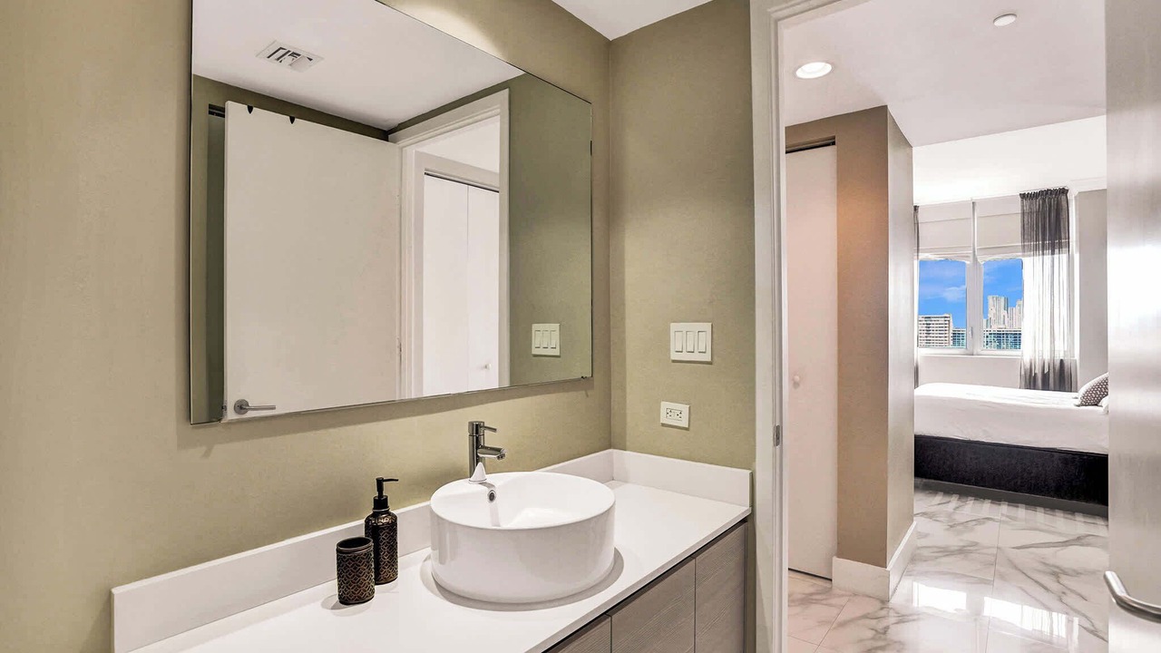 Photo of Bathroom in Hallandale Beach