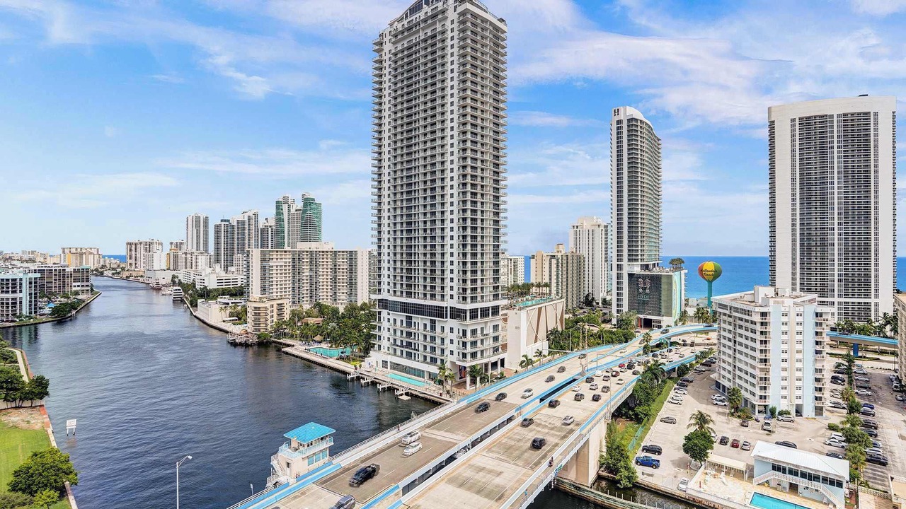 Photo of Outdoor in Hallandale Beach