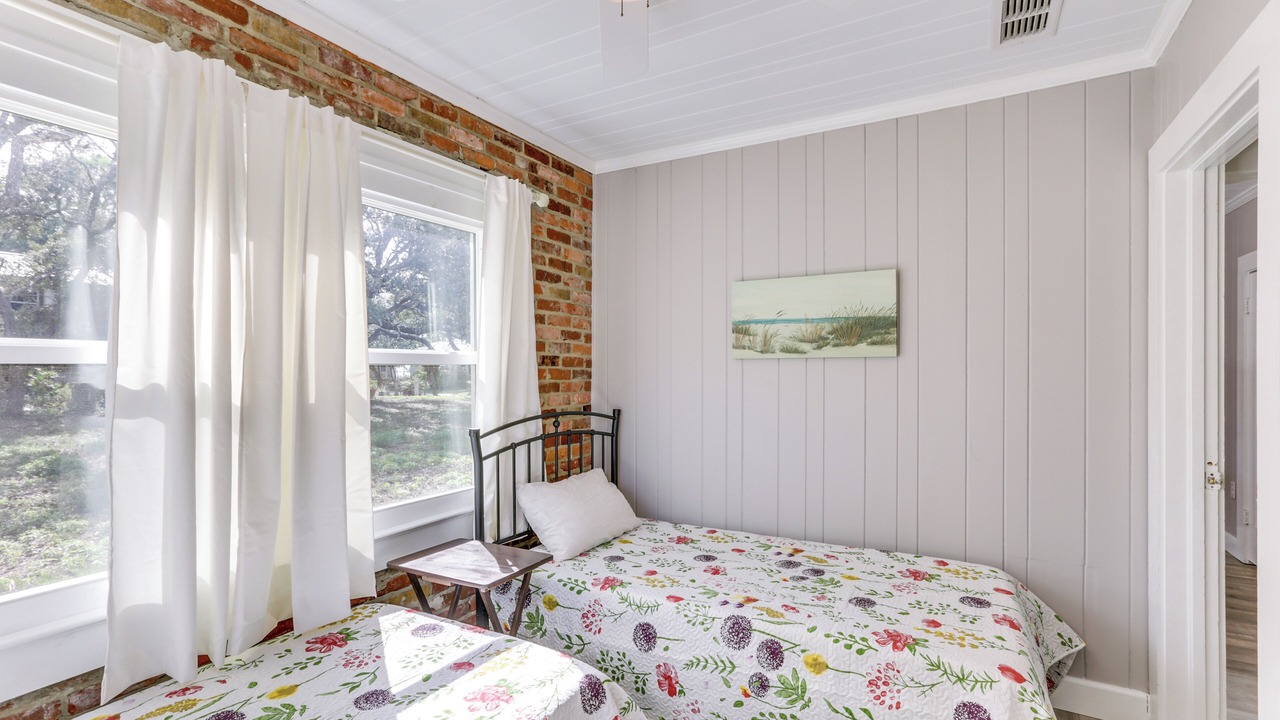 Photo of Bedroom in Panacea