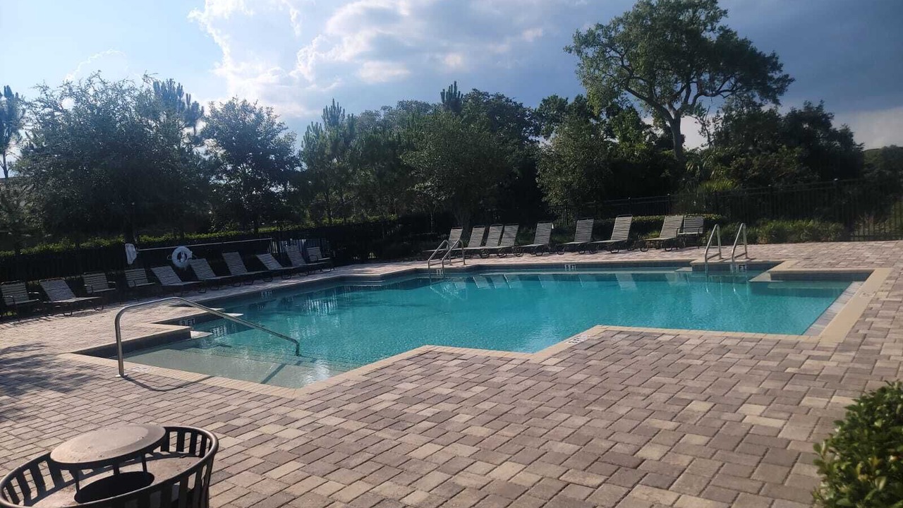 Photo of Outdoor in Meadow Woods