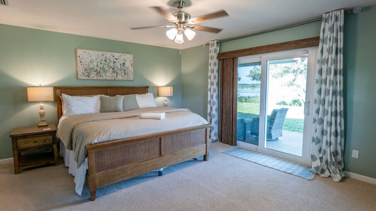 Photo of Bedroom in Crescent Beach