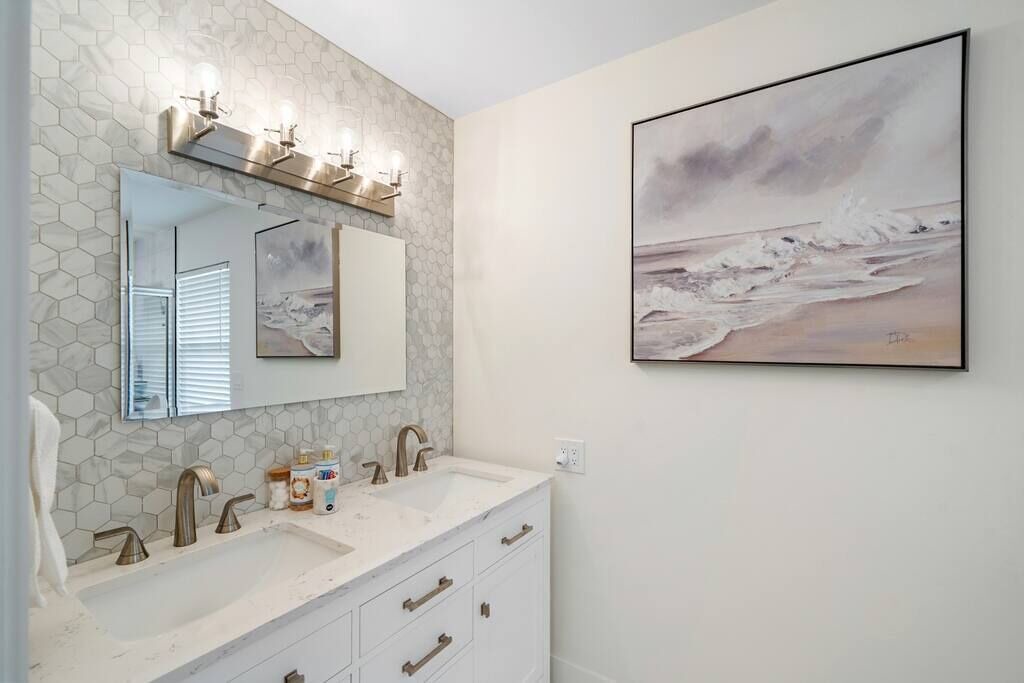 Photo of Bathroom in Laurel