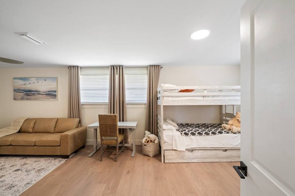 Photo of Bedroom in Laurel