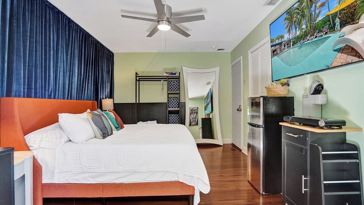 Photo of Bedroom in Coral Heights