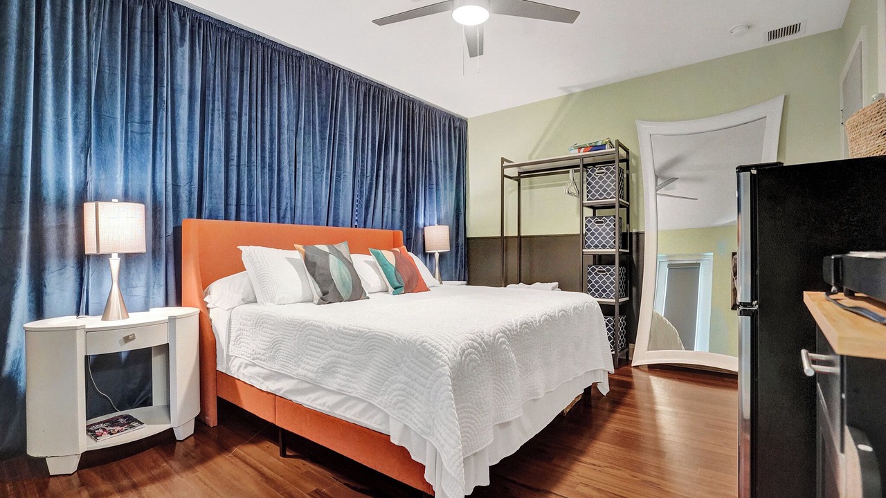 Photo of Bedroom in Coral Heights