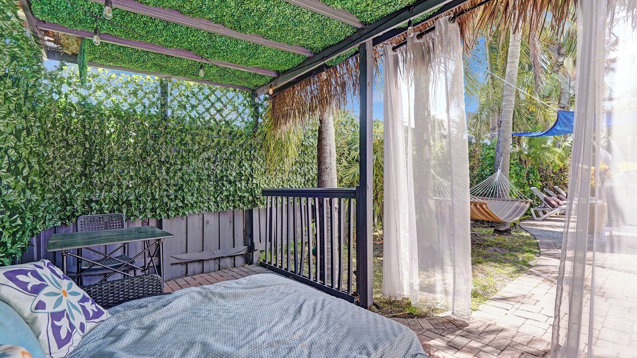 Photo of Patio Balcony in Coral Heights