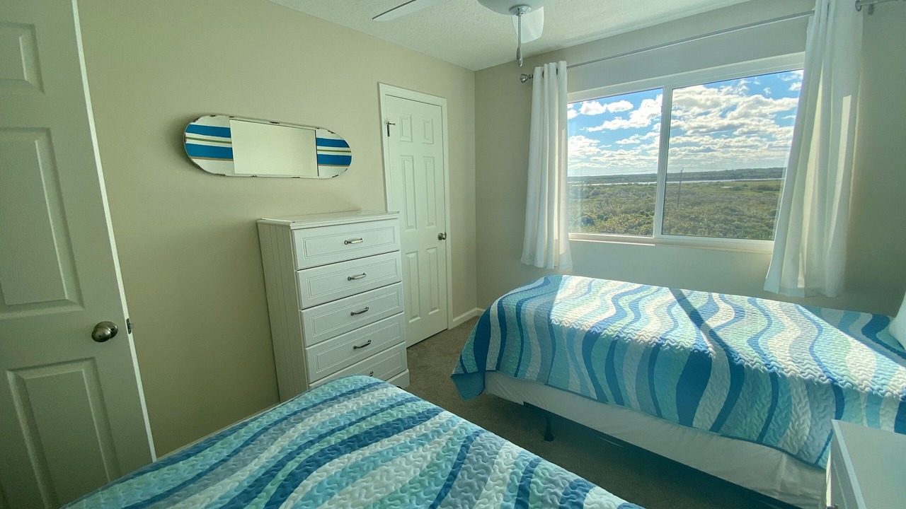 Photo of Bedroom in Crescent Beach