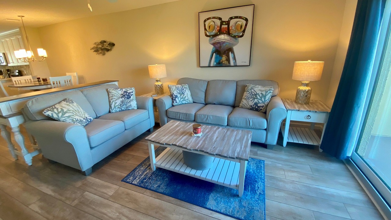 Photo of Livingroom in Crescent Beach