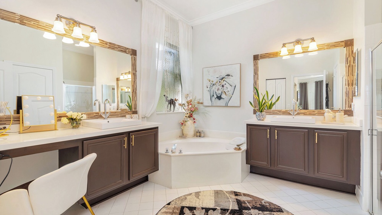 Photo of Bathroom in Lake Ida Shores