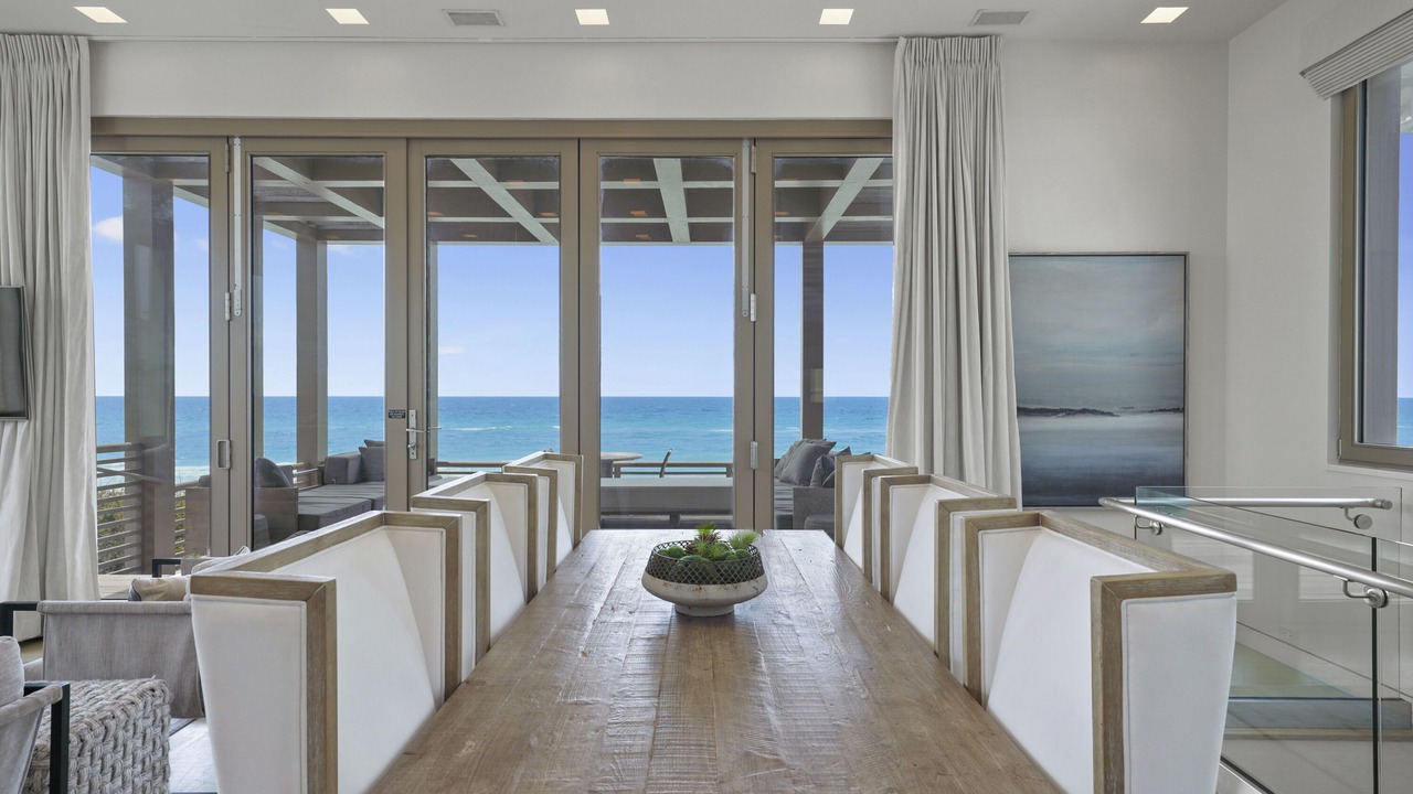 Photo of Patio Balcony in Seaside