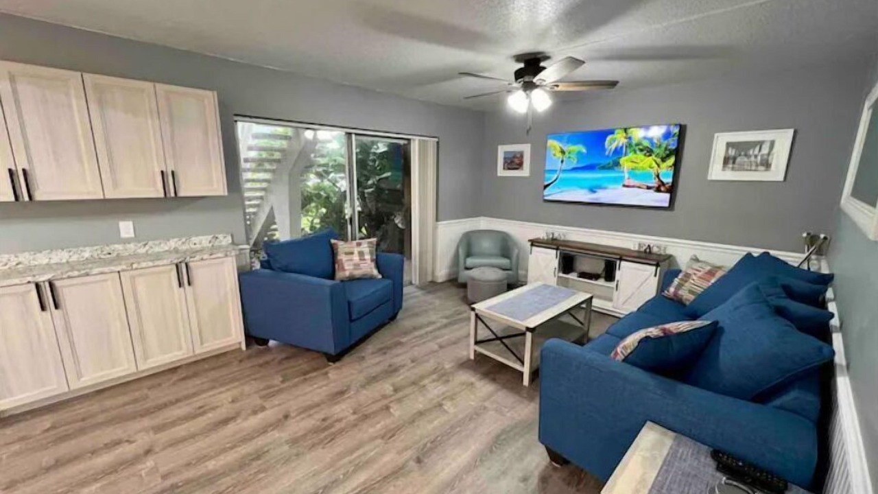 Photo of Livingroom in Cocoa Isles