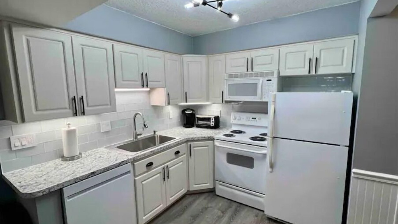 Photo of Kitchen in Cocoa Isles