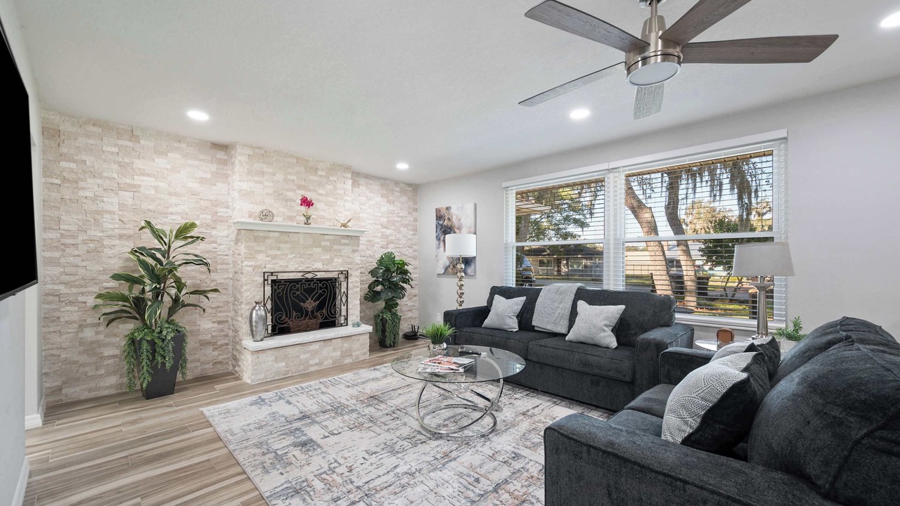 Photo of Livingroom in Lakeland