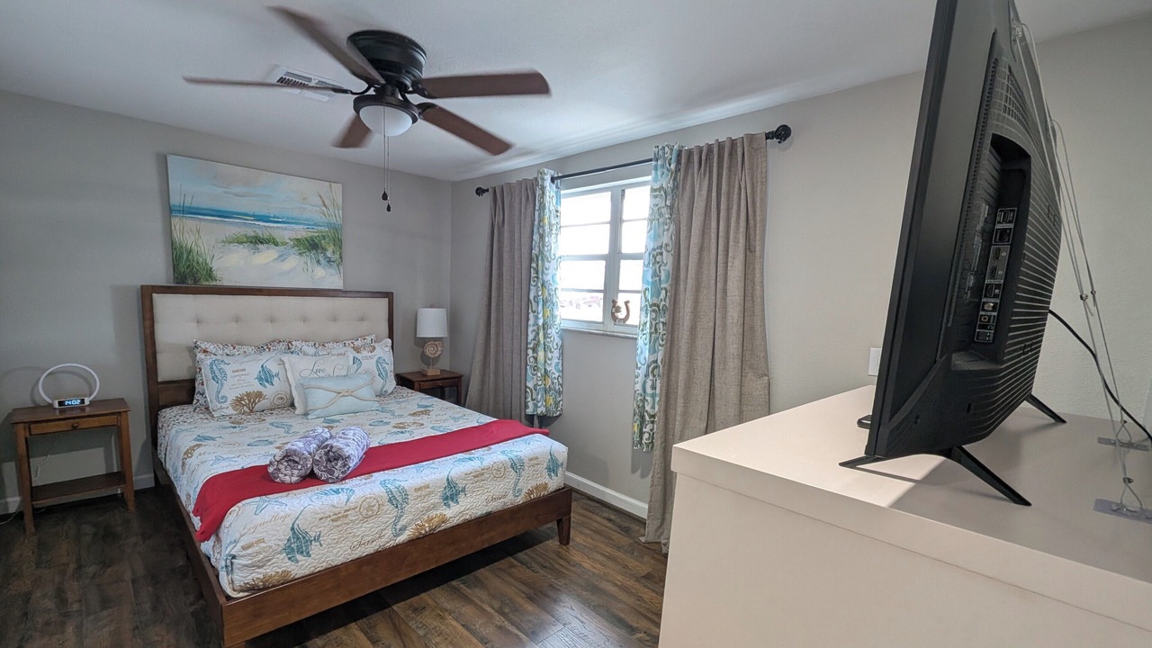 Photo of Bedroom in Forest Hills