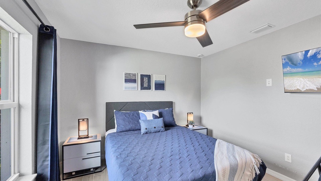 Photo of Bedroom in Englewood East