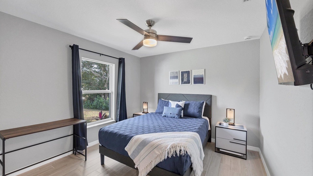 Photo of Bedroom in Englewood East