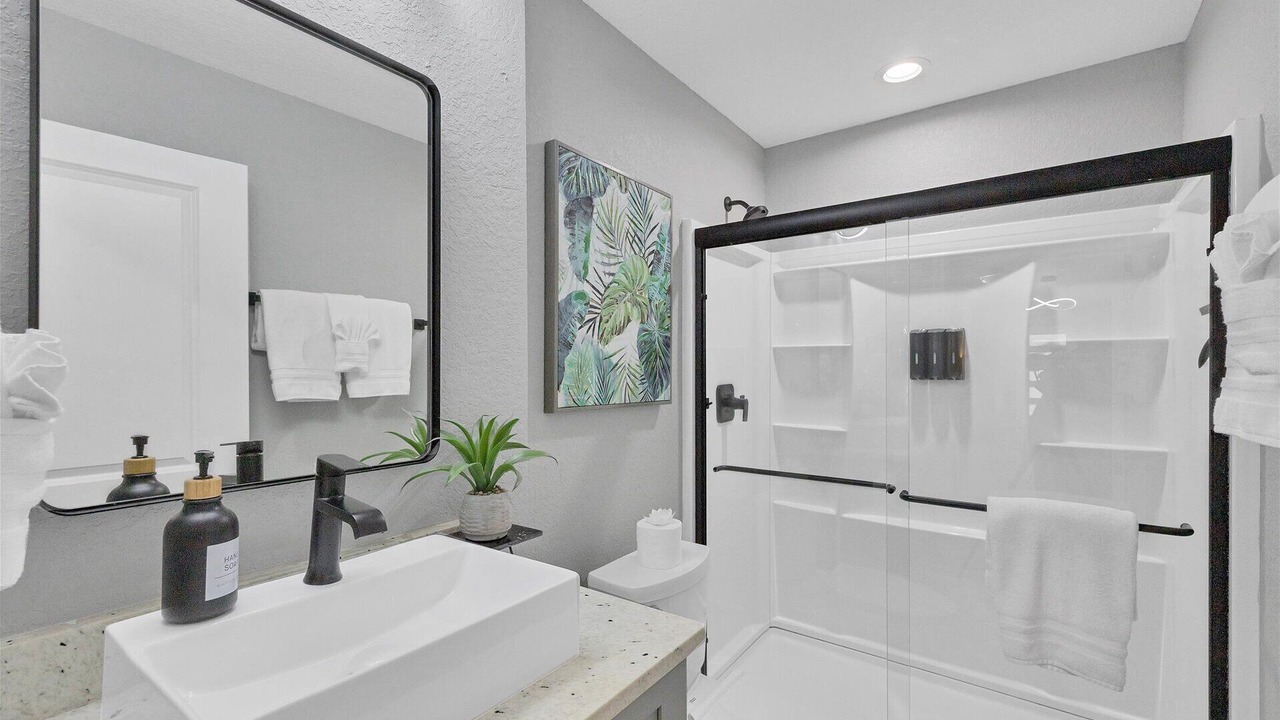Photo of Bathroom in Englewood East