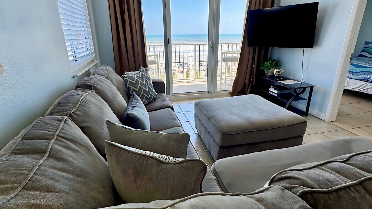 Photo of Livingroom in New Smyrna Beach