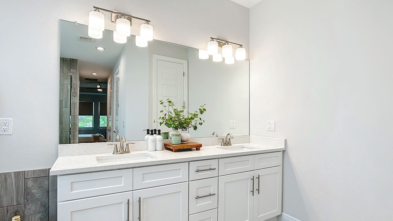 Photo of Bathroom in Mariner