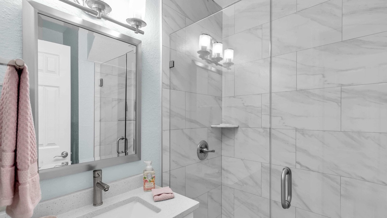Photo of Bathroom in Marathon