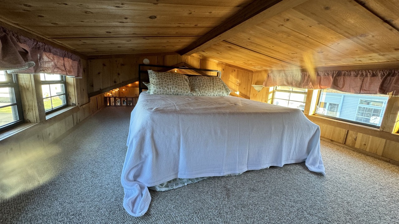 Photo of Bedroom in Bushnell