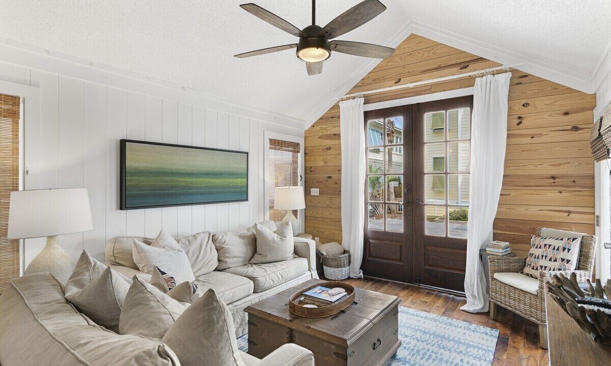 Photo of Livingroom in Grayton Beach