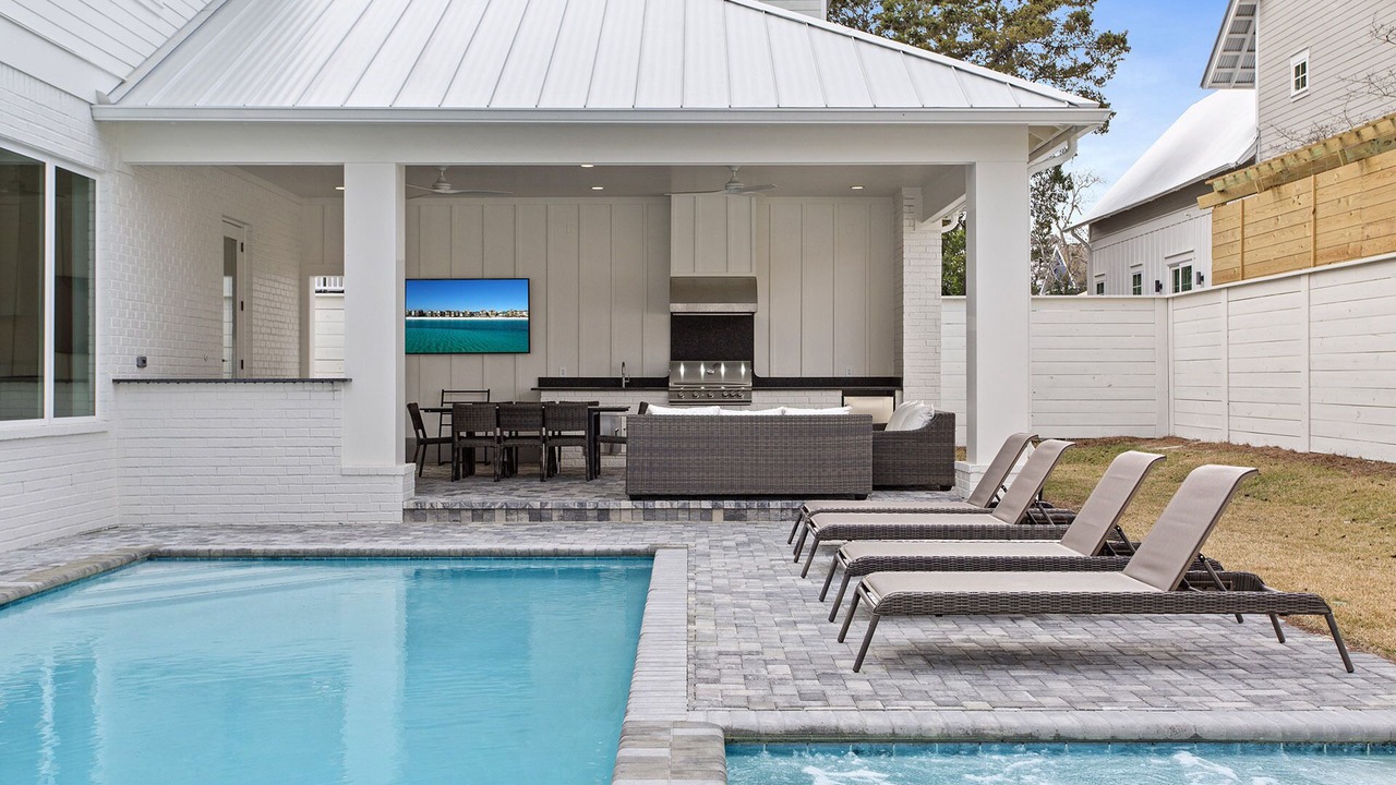 Photo of Outdoor in Gulfview Heights