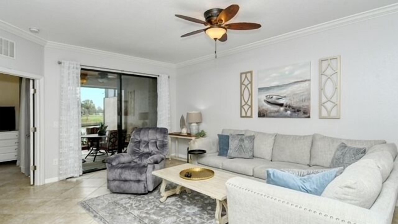 Photo of Livingroom in Bradenton