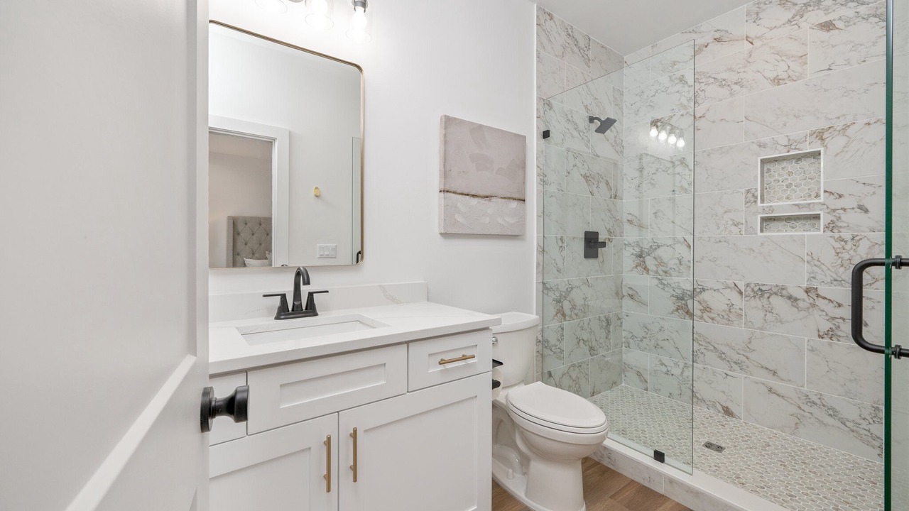 Photo of Bathroom in Clipper Cove
