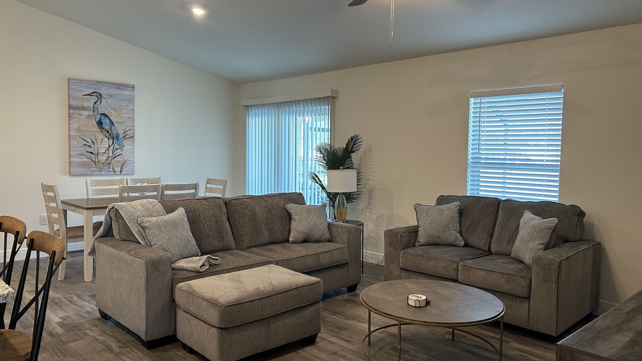 Photo of Livingroom in Diplomat