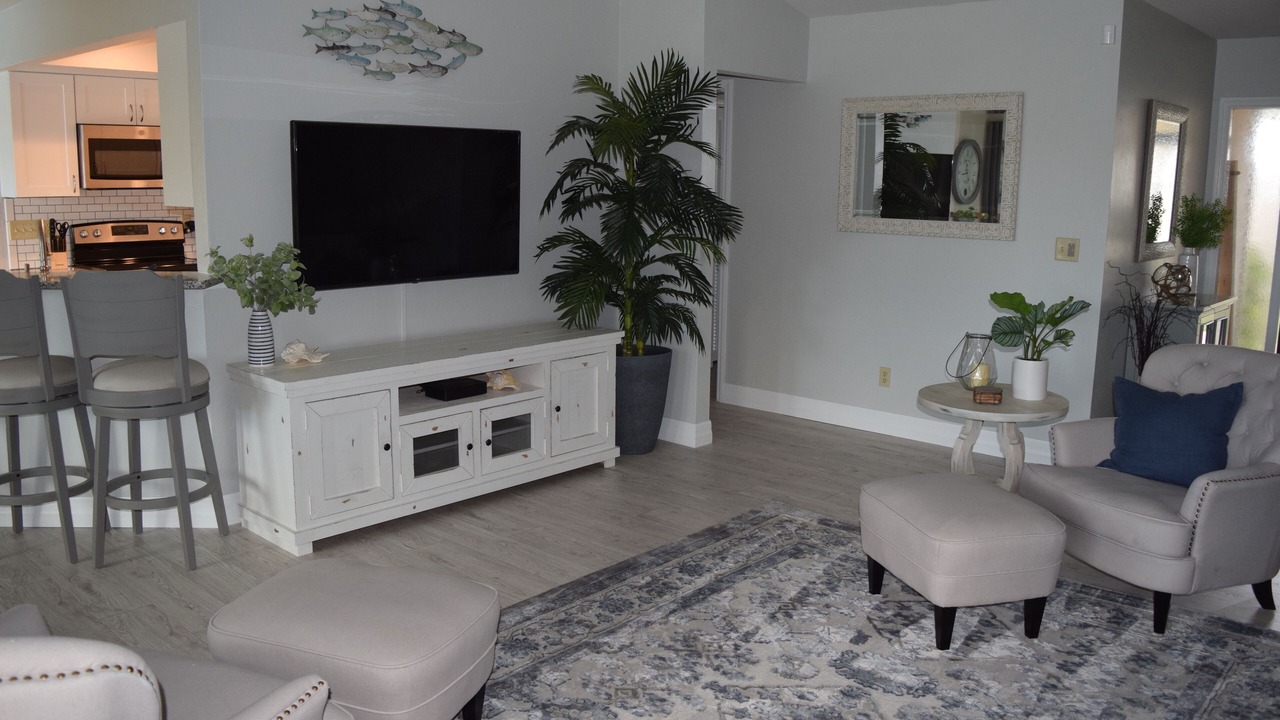 Photo of Livingroom in Pelican