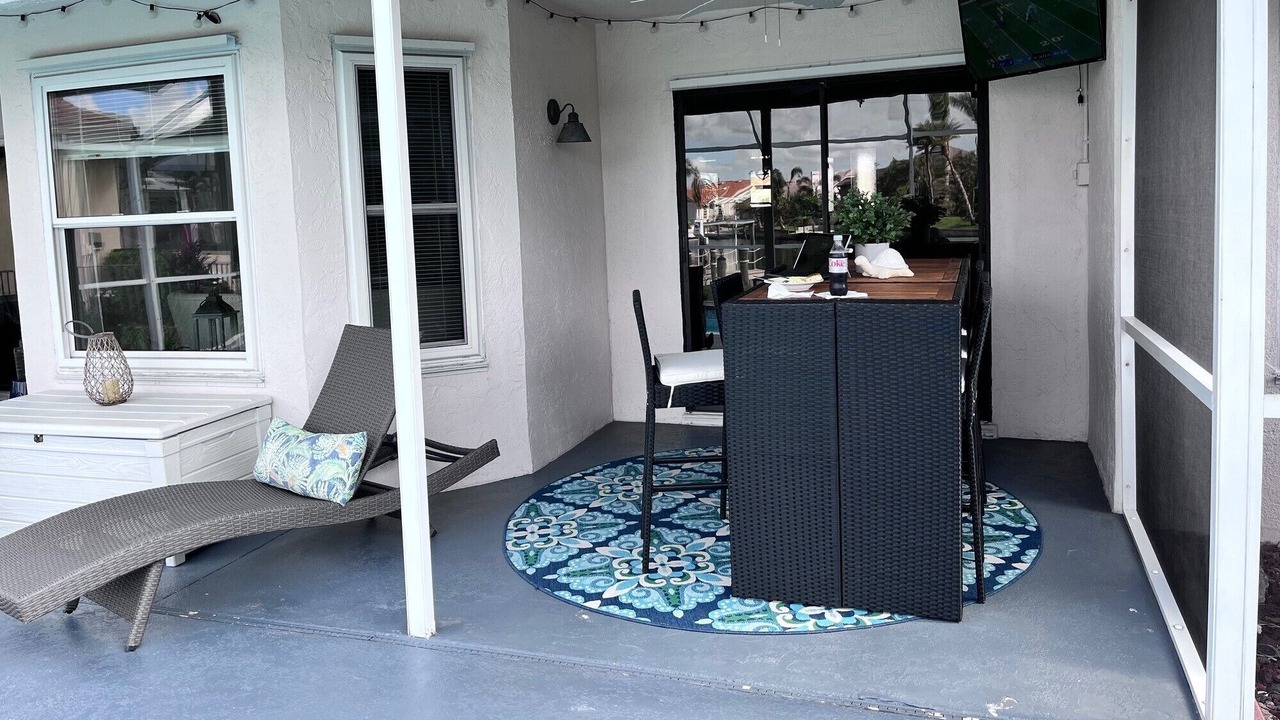 Photo of Outdoor in Pelican