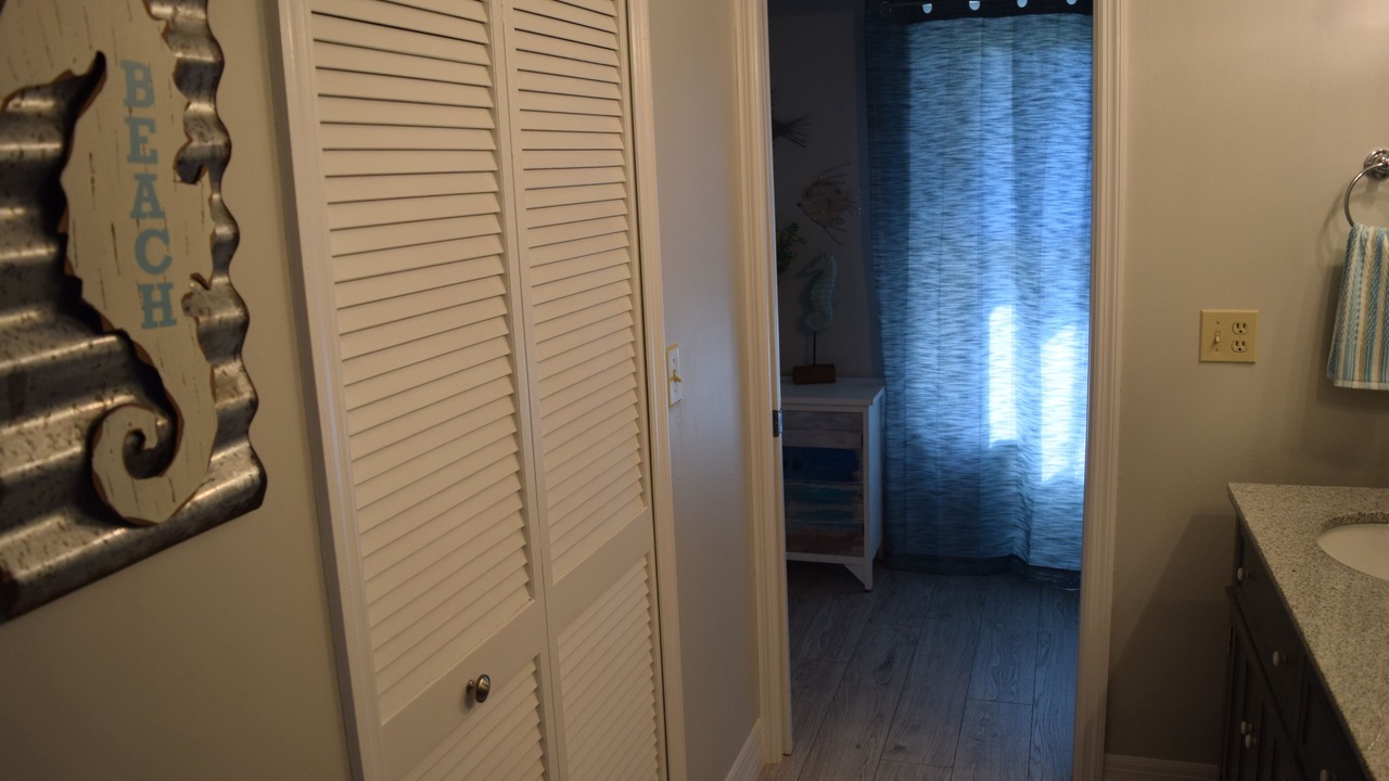 Photo of Bathroom in Pelican