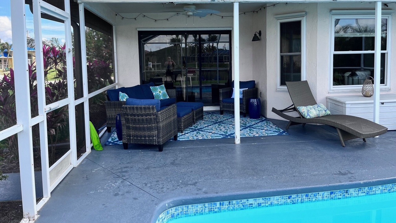 Photo of Outdoor in Pelican