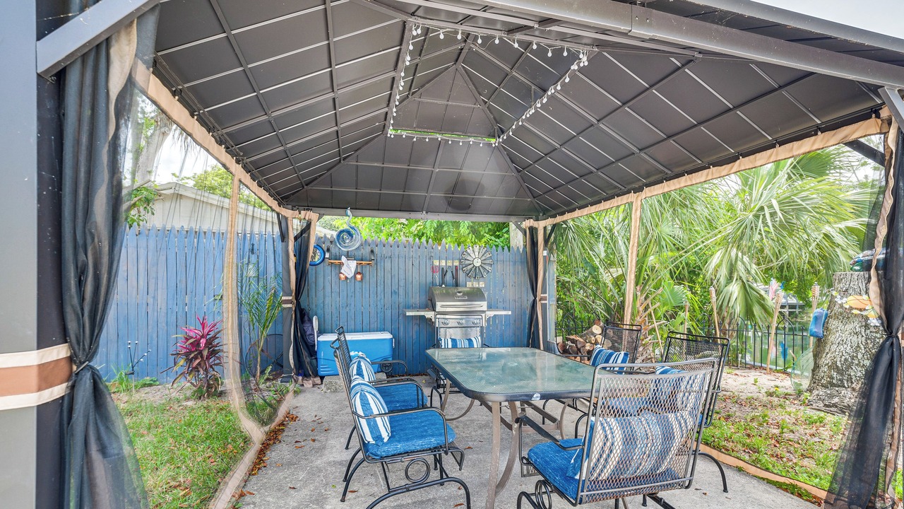 Photo of Outdoor in Weeki Wachee Gardens