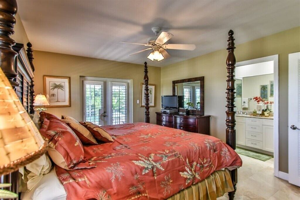 Photo of Bedroom in Marathon
