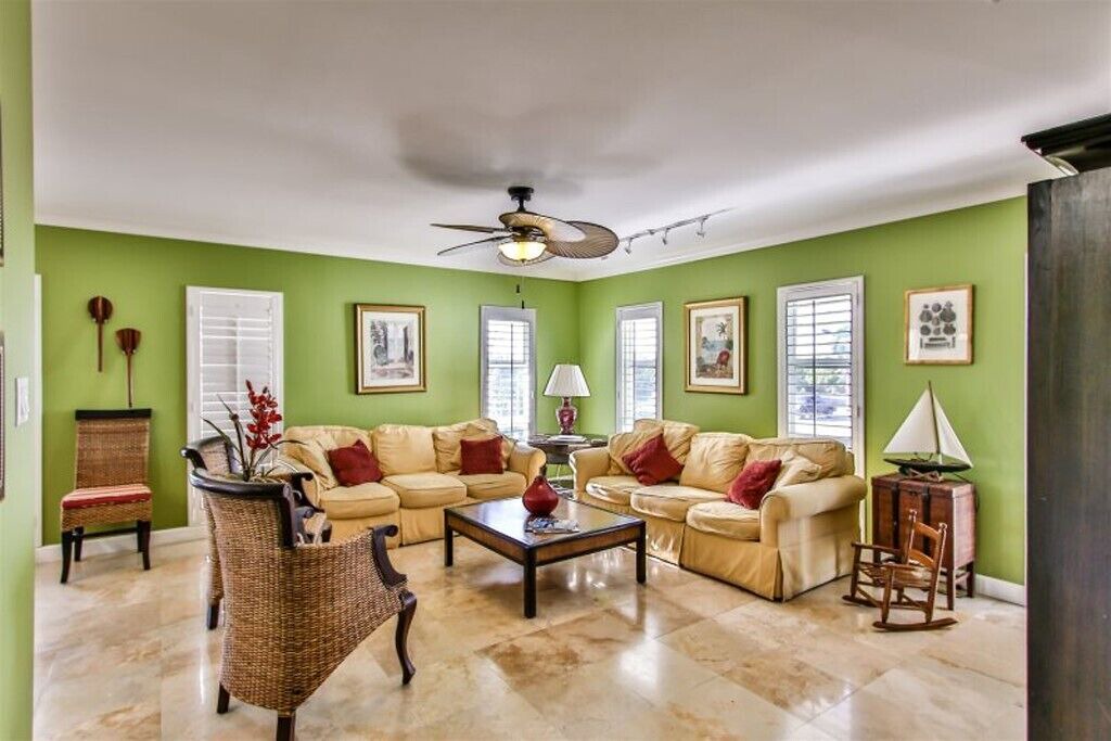 Photo of Livingroom in Marathon
